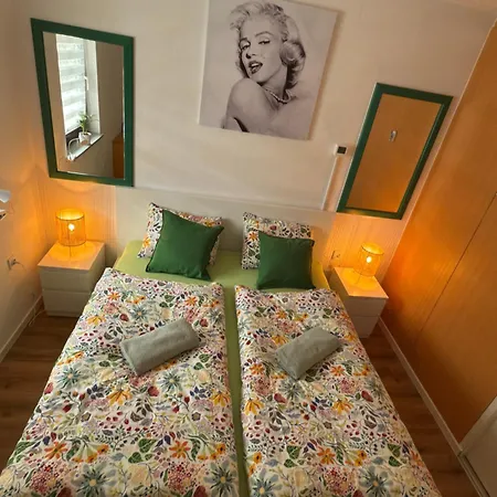 La Hiska Catez With Tickets - Each Guest Gets 2 Entries Per Day Vakantiehuis Catez ob Savi