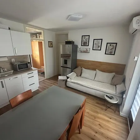 度假居 La Hiska Catez With Tickets - Each Guest Gets 2 Entries Per Day *