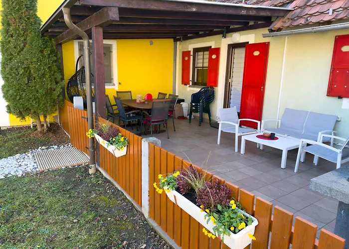 La Hiska Catez With Tickets - Each Guest Gets 2 Entries Per Day كاتيز أوب سافي