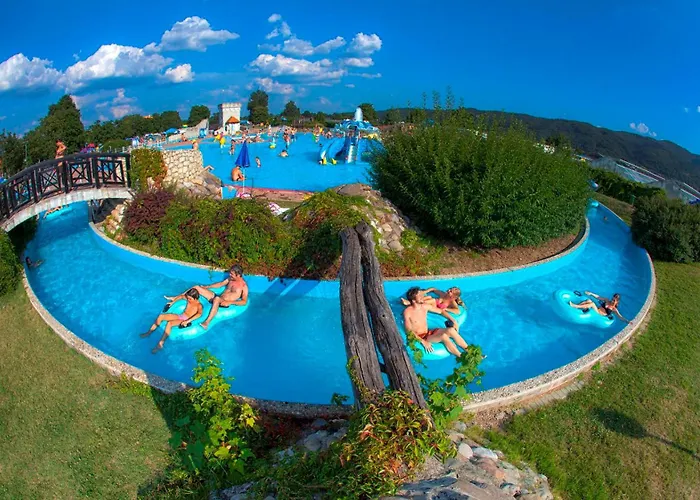 Počitniška hiša La Hiska Catez With Tickets - Each Guest Gets 2 Entries Per Day