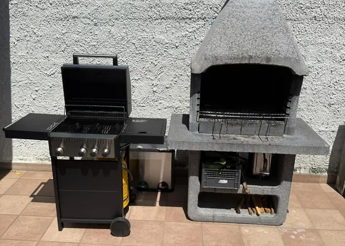 La Hiska Catez With Tickets - Each Guest Gets 2 Entries Per Day